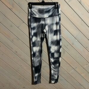 Athleta Leggings XS High Rise Workout Yoga Running Black‎ White Tie Dye